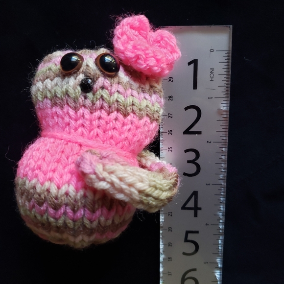 Cute handmade pink camo knit tiny kitty - Picture 5 of 5